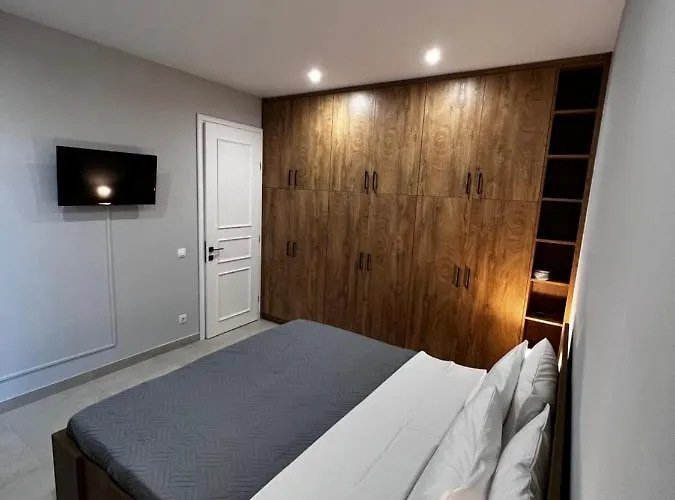 Giannel Luxury 2 *